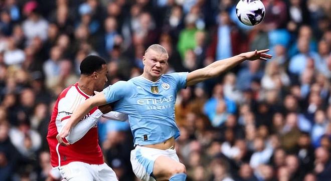 包含伯里迪联队员破门得分，助球队取得关键胜利的词条