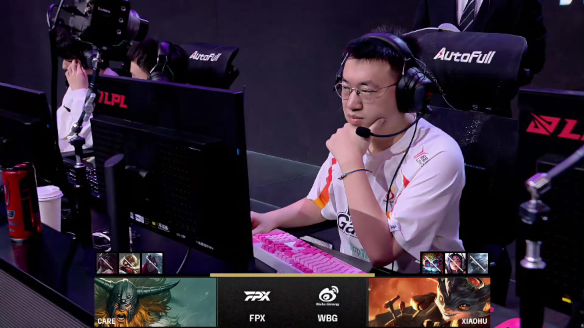 开云下载-关于SHR翻盘FNC，CoreJJ开启传奇时刻峡谷大战小组赛，让粉丝疯狂欢呼的信息