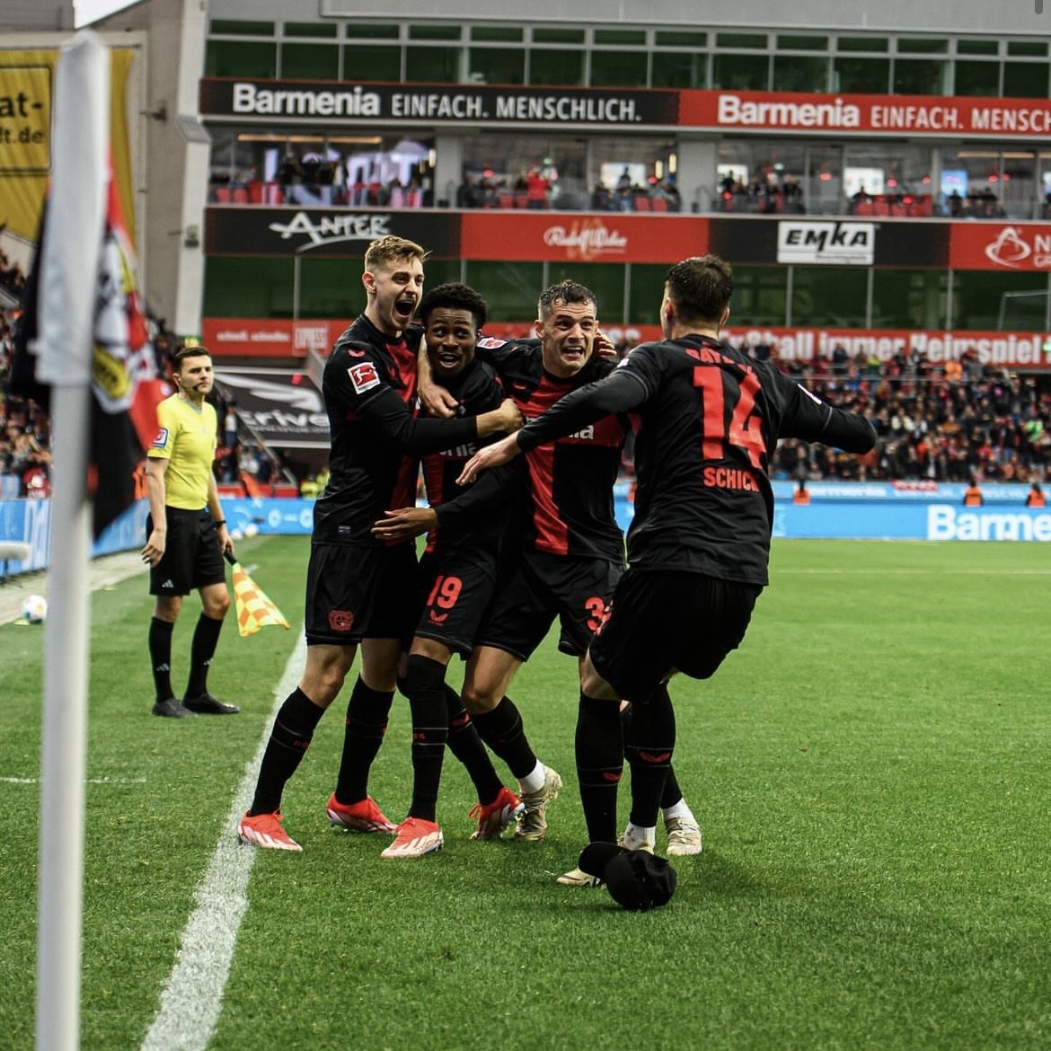 德国队逆转英格兰队,奥恰洛夫带队取胜 德国队逆转英格兰队,奥恰洛夫带队取胜