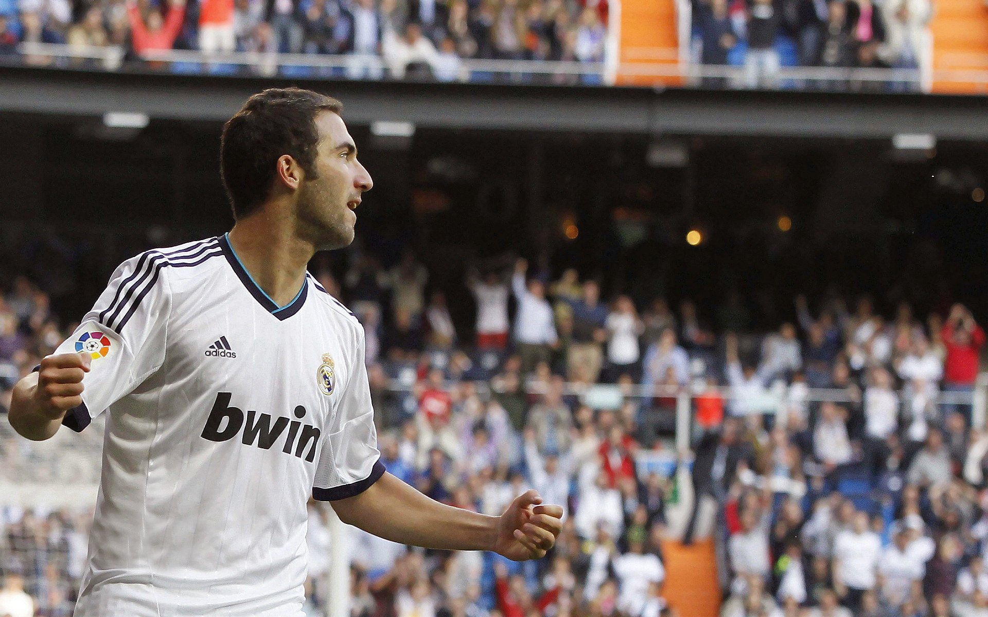 世纪逆转！巴黎圣日耳曼3-2绝杀阿根廷，马丁内利天降神兵照亮王朝序章