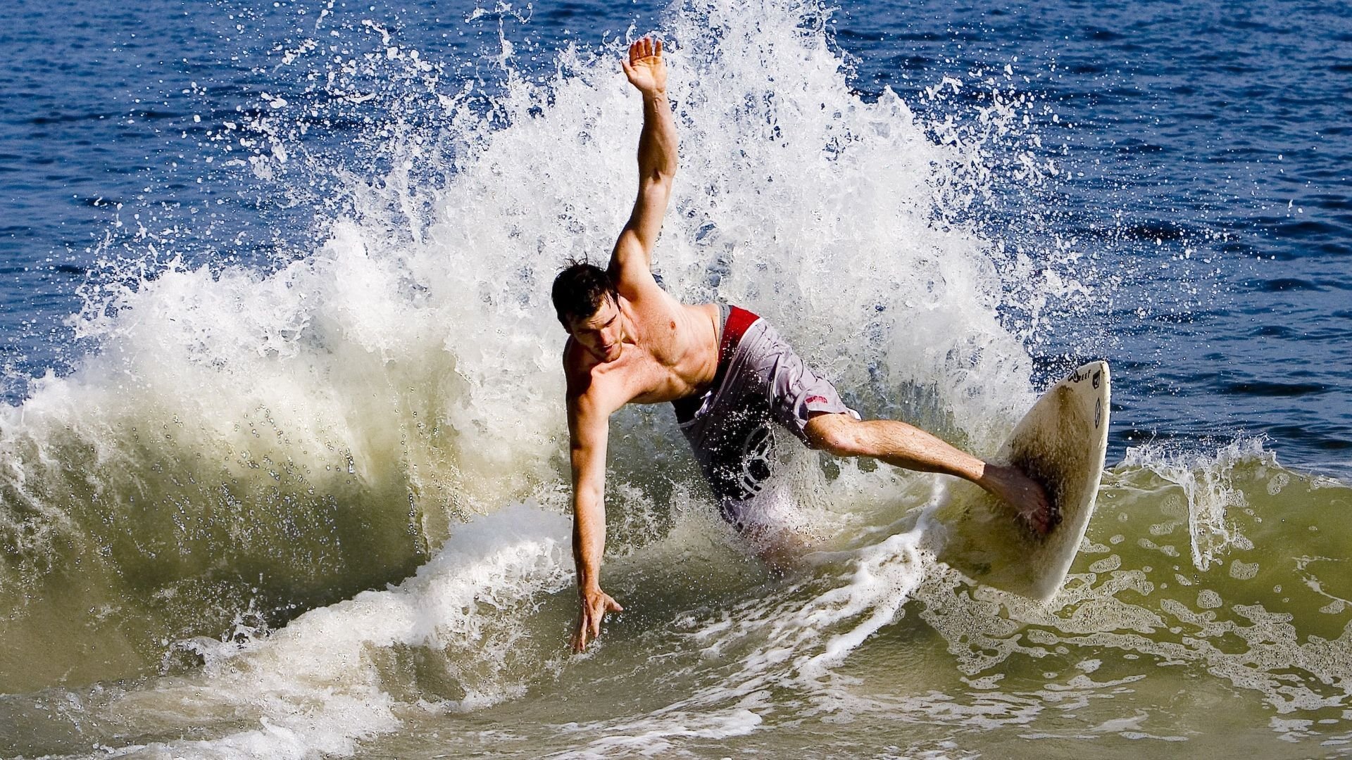 开云体育中国-冰与火之歌，泰国铁骑碾压太极虎，安赛龙烈焰燃亮亚洲夜空